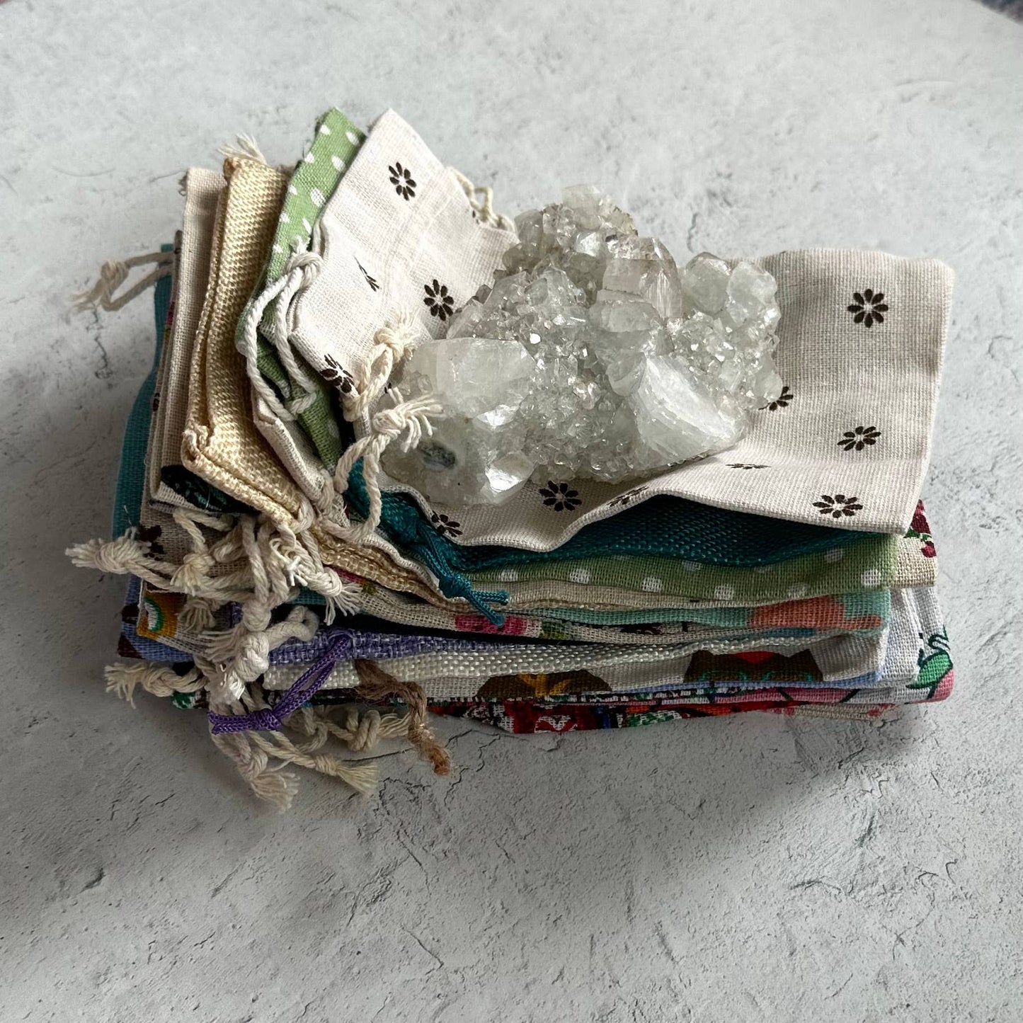 Drawstring Fabric Crystal Gift Pouch